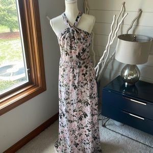 Beautiful floral summer dress by Laundry